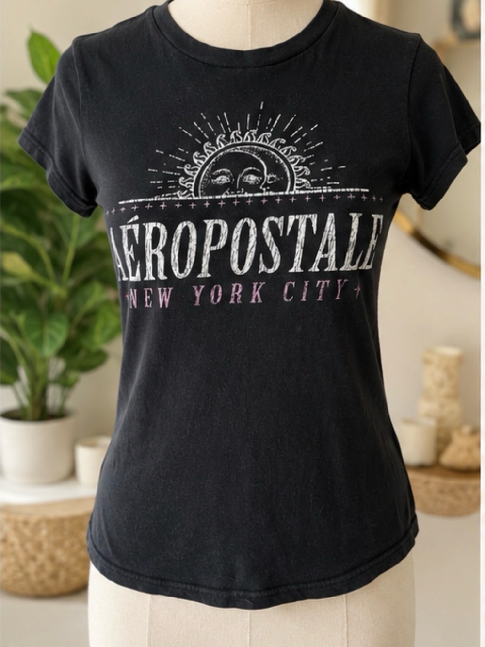 Aeropostale Black NYC Sun & Moon Graphic Tee | Women’s XS